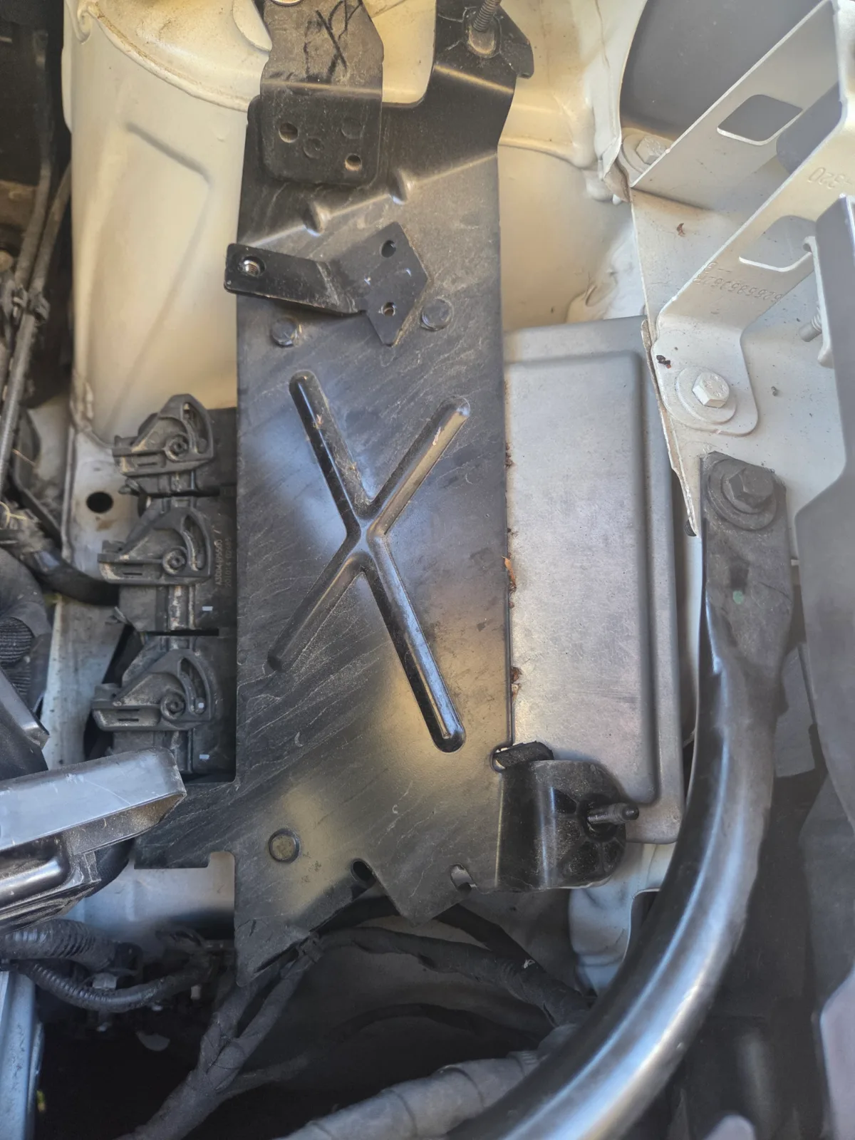 Emplacement calculateur Renault Captur 2 1.3 TCe 140 ch — photo 2