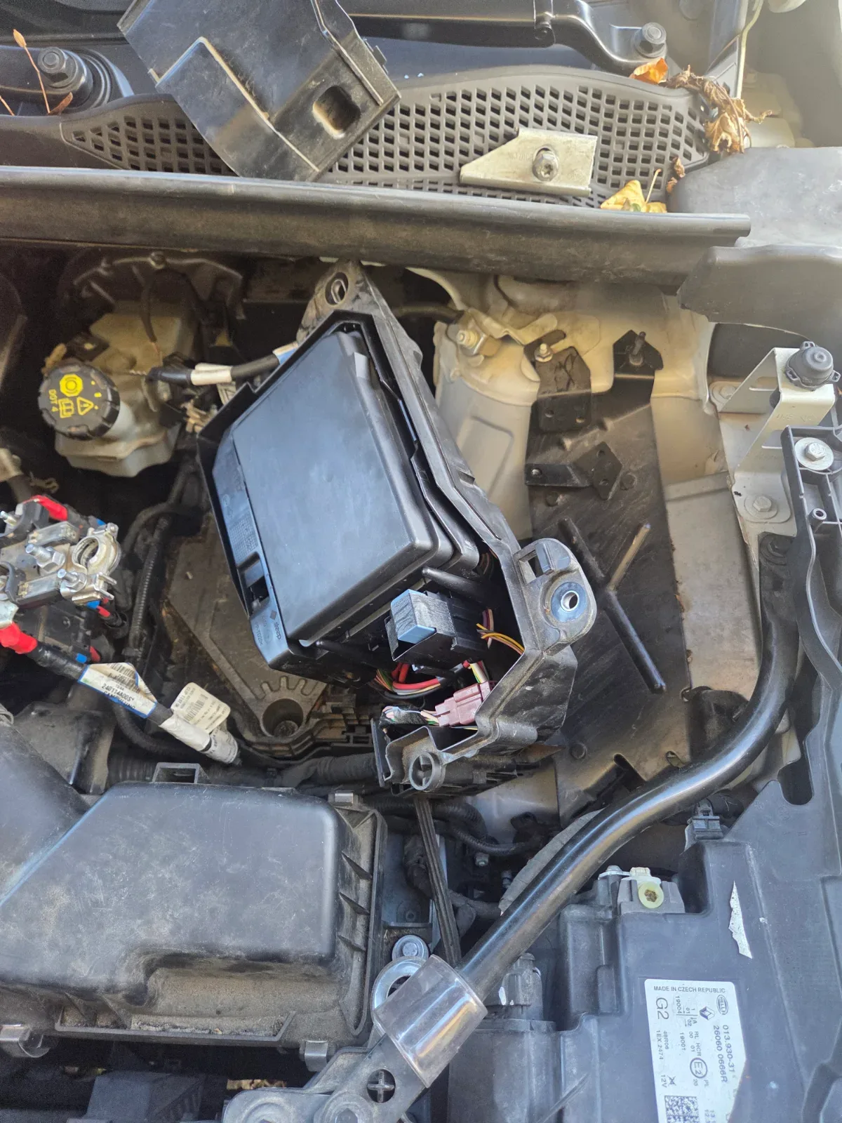 Emplacement calculateur Renault Captur 2 1.3 TCe 140 ch — photo 2