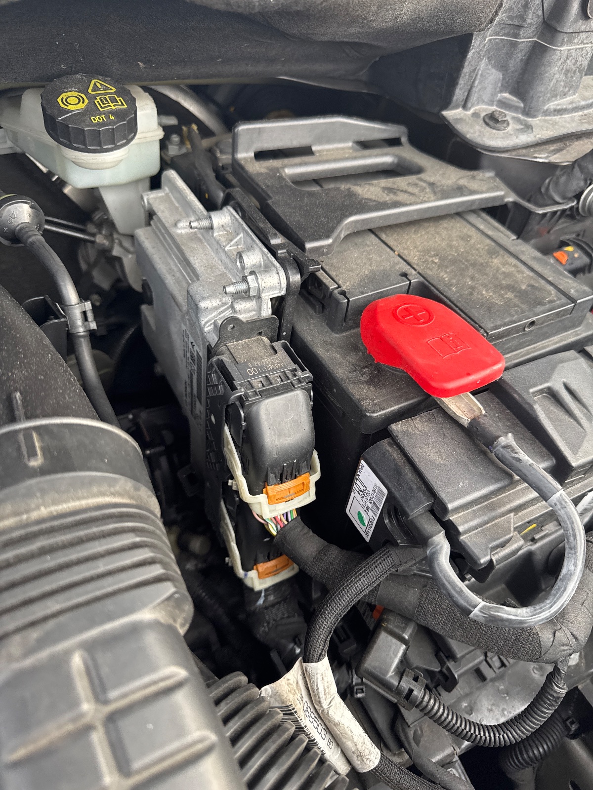 Emplacement calculateur Peugeot 5008 2 1.6 BlueHdi 120 ch — photo 2
