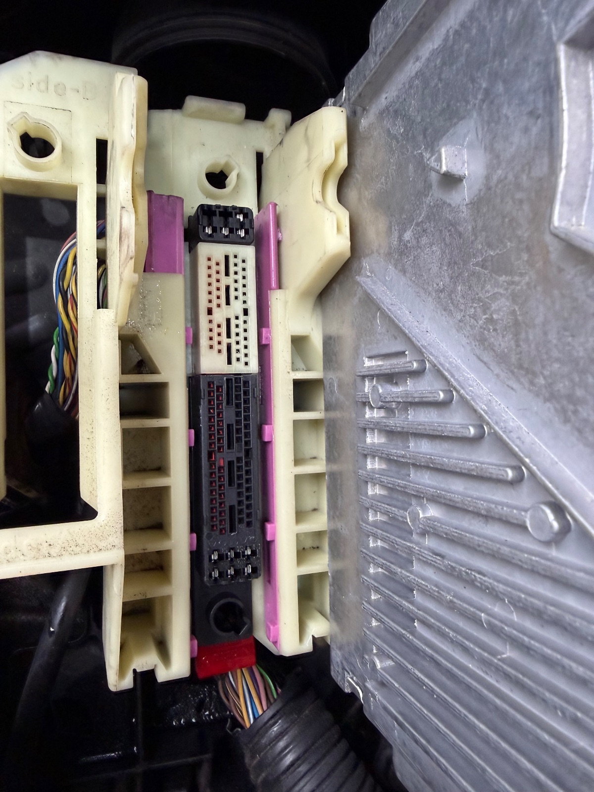 Emplacement calculateur Volvo S60 1 2.3 20v T5 — photo 4
